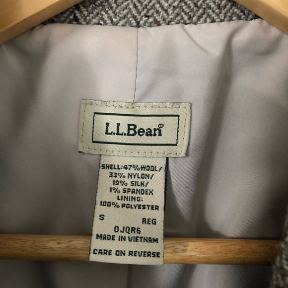 L.L. Bean Wool-Silk Blazer Coat - Picture 4 of 12